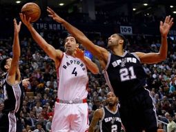 duelo argentino: los spurs de ginobili no pudieron con los raptors de scola duelo argentino: los spurs de ginobili no pudieron con los raptors de scola