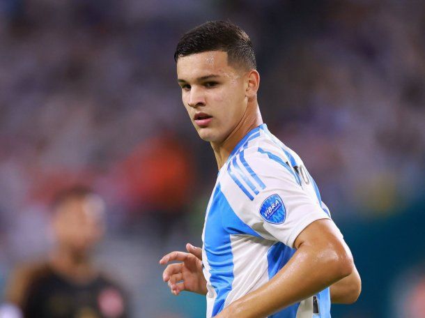 Aseguran que faltan detalles para que Valentín Carboni sea nuevo jugador de Racing