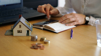 Infonavit y su programa para vender casas invadidas. Infonavit y su programa para vender casas invadidas.