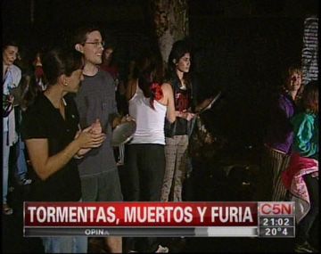 Damnificados del temporal realizaron un cacerolazo