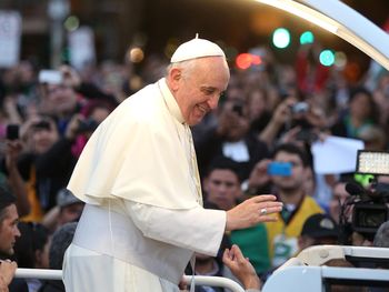 Francisco encabezó el Vía Crucis en Copacabana