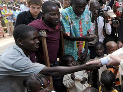 El Papa Francisco llama a deponer las armas al cierre de visita a Sudán del Sur