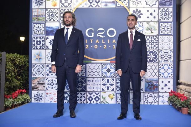 Canciller de Italia a Cafiero: Cuenten con nosotros en la discusión de la deuda