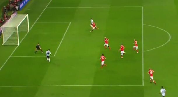 VIDEO: Agüero asistió, Messi brilló y no fue gol de casualidad