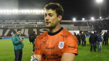 Alexis Martín Arias, el arquero de Gimnasia, fue figura ante Racing por Copa Argentina Alexis Martín Arias, el arquero de Gimnasia, fue figura ante Racing por Copa Argentina