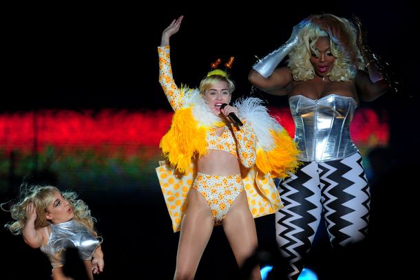 No todas mis relaciones han sido heterosexuales, confesó Miley Cyrus