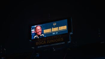 emotivo adios: las cenizas de russo fueron esparcidas en la bombonera emotivo adios: las cenizas de russo fueron esparcidas en la bombonera