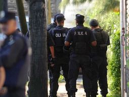 Detuvieron a los dos policías que habían robado el pago de un rescate