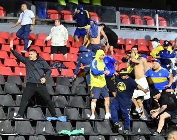 Inédito: Riquelme se metió en los incidentes y frenó a la barra