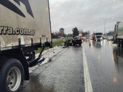 Tragedia en Panamericana: una persona murió en un choque contra un camión