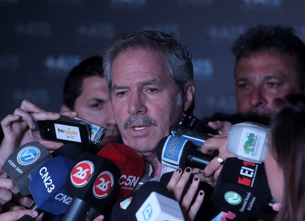 Solá advirtió que si Cristina queda presa, habría riesgo de violencia