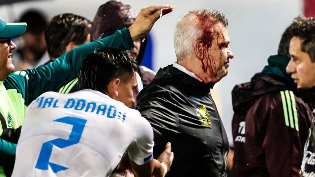 The brutal attack that Javier Aguirre suffered in Honduras: he was covered in blood