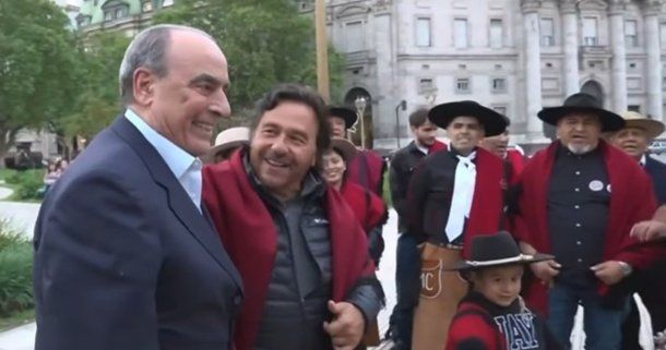 Quiero que se hagan las obras: el reclamo de Gustavo Sáenz a Javier Milei en Plaza de Mayo