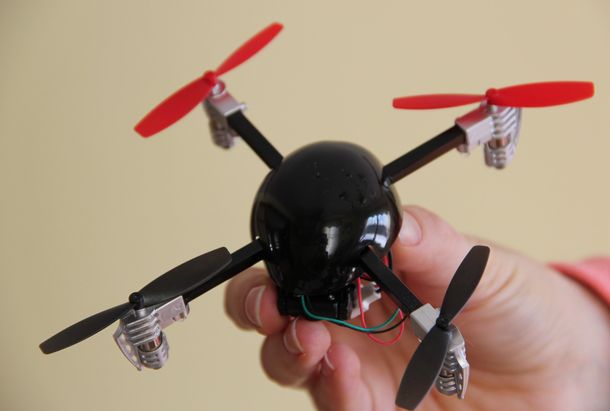 Lanzan mini drones para que cualquiera se pueda hacer selfies aéreas