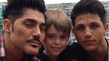 Ricardo Fort con su pareja, Rodrígo Díaz y su hijo Felipe Ricardo Fort con su pareja, Rodrígo Díaz y su hijo Felipe