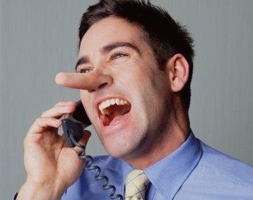 Confirman que el hombre miente para ser más inteligente y lindo