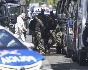 Cuatro policías fueron heridos por el secuestrador de Caseros: uno está grave