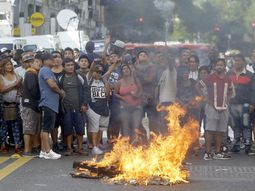video: asi comenzaron los incidentes entre la policia y los manteros en once video: asi comenzaron los incidentes entre la policia y los manteros en once