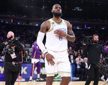 El histórico récord de la NBA que está a punto de romper LeBron James