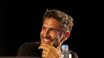 el metodo con humor de leo sbaraglia para grabar las escenas hot con eva de dominici el metodo con humor de leo sbaraglia para grabar las escenas hot con eva de dominici