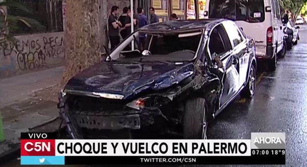 Así quedó el auto del joven que manejaba borracho