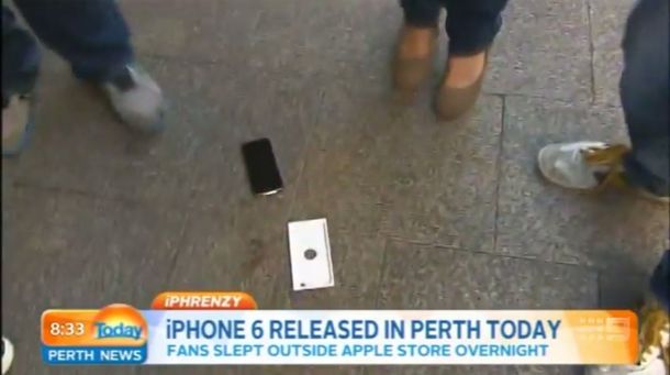 Fue el primero en comprar el iPhone 6, abrió la caja y se le cayó: mirá el video