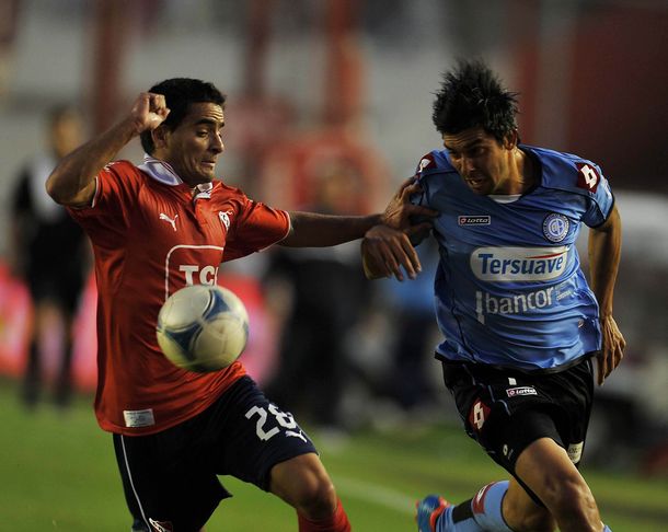 Independiente-Belgrano, suspendido por bombas de estruendo