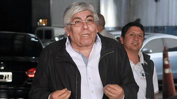 moyano analiza un plan de lucha sin barrionuevo pero niega una ruptura moyano analiza un plan de lucha sin barrionuevo pero niega una ruptura
