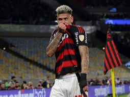 entre jorge carrascal y marcos rojo: asi fue el 1-0 de flamengo sobre racing entre jorge carrascal y marcos rojo: asi fue el 1-0 de flamengo sobre racing