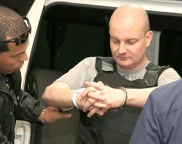 Deportan a un francés acusado de querer matar a Chávez