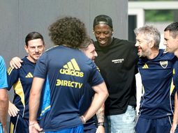 Advíncula se despidió de Boca con un mensaje emotivo y explicó los motivos de su salida