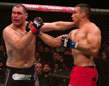 Caín Velasquez se bajó de la pelea por el título contra Werdum