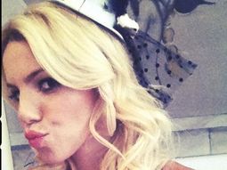 lola bezerra presento en twitter su campana de ropa interior lola bezerra presento en twitter su campana de ropa interior