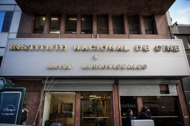 El Gobierno de Javier Milei oficializará el cierre el INCAA: qué pasará con los empleados