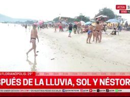 Volvió el sol a las playas de Brasil y festejan los turistas