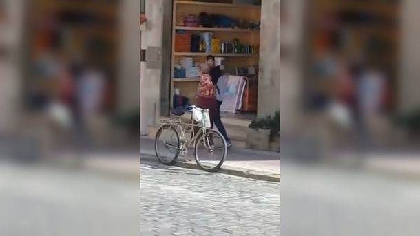 Bolsonaro felicitó a un policía que mató a un ladrón que tomó de rehén a una mujer de 83 años