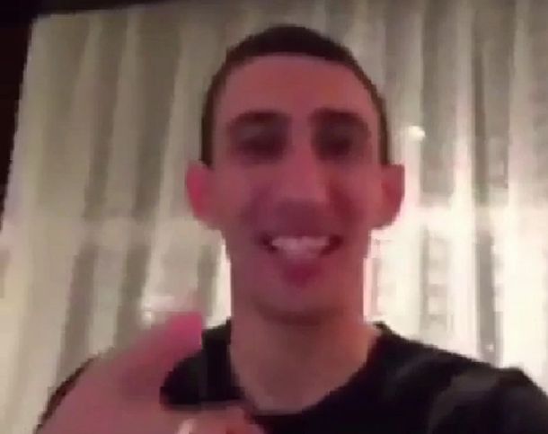 Di María se sumó a la moda del momento y se destapó con un gesto obsceno