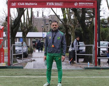 Vivas renunció como DT de Defensa y Justicia