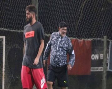 Maradona y Diego Jr. compartieron un partido de fútbol