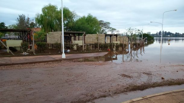 Dramática situación por las inundaciones en Entre Ríos: Es la más grande de la historia