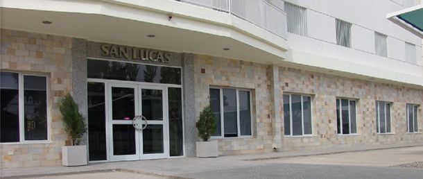 Papás de la beba quemada con un caloventor pudieron alzarla por primera vez