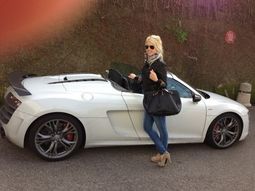 Wanda Nara elige bien sus autos