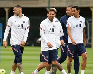 Las fotos de Icardi llegando a la cancha con Messi y Di María