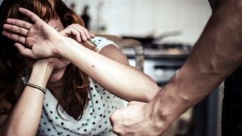 en el 79% de los casos de violencia domestica, el agresor es un hombre en el 79% de los casos de violencia domestica, el agresor es un hombre