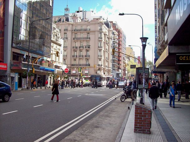 Por el paro, hay estacionamiento libre en las avenidas de la Ciudad