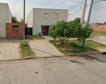 Mataron a una adolescente de 13 años en una feroz balacera contra dos casas