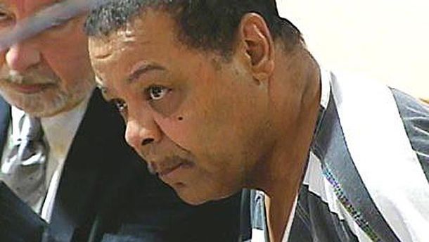 Acusan a un forense de practicar necrofilia con un centenar de cadáveres