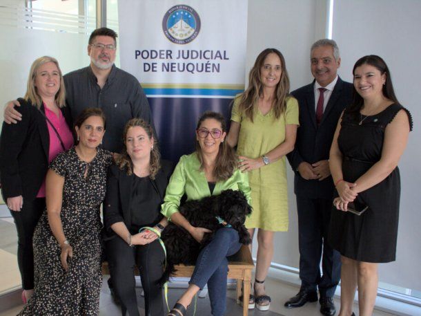 Inédito: la Justicia de Neuquén le tomó juramento por la Patria a un perro