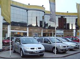 la produccion de autos bajo 21% en abril y las ventas, 40% la produccion de autos bajo 21% en abril y las ventas, 40%