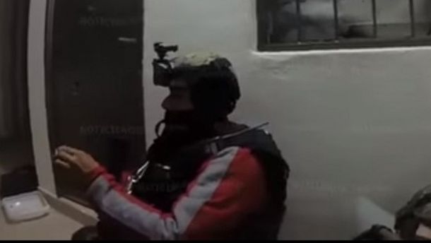 Difunden nuevas imágenes del operativo con el que atraparon a El Chapo Guzmán